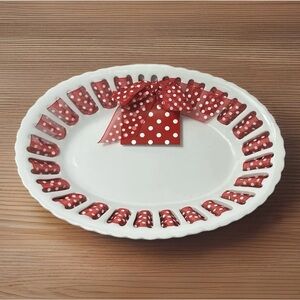 Vintage Antique Reflections Oval Ribbon Platter for every Occasion